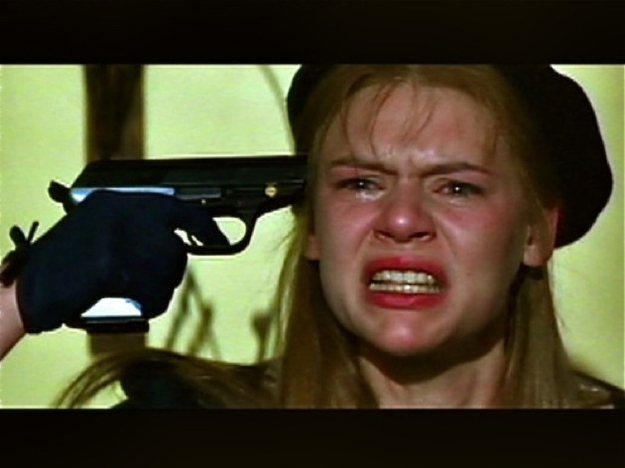 claire-danes-juliet-gun